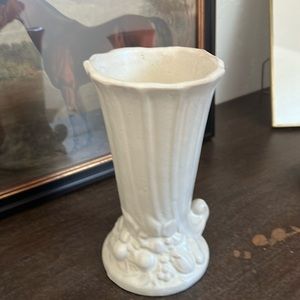 Vintage McCoy Pottery Matte White 6 1/4” Cornucopia Vase L0623C30